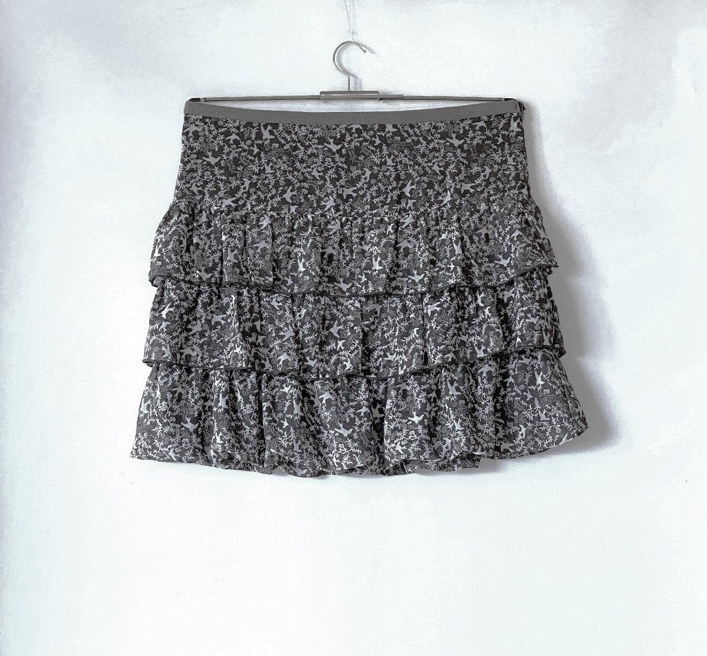 Lichtgrijs minirokje met volants/laagjes, Kleding | Dames, Maat 38/40 (M), Bijenkorf, Ophalen of Verzenden, Zo goed als nieuw