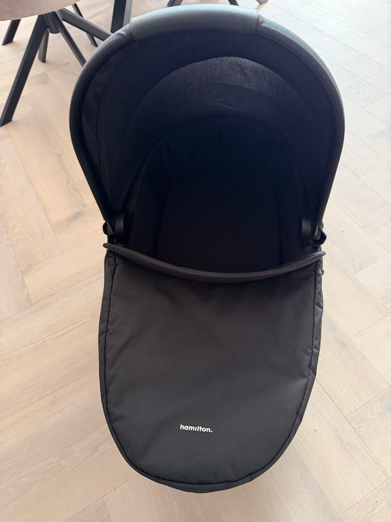 Hamilton Reiswieg - Makkelijk te gebruiken op buggy, Zo goed als nieuw, Met reiswieg, Ophalen, Kinderwagen