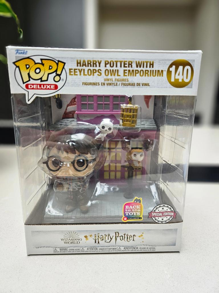 Funko Pop! Harry Potter met Eeylops Owl Emporium #140 Deluxe, Ophalen of Verzenden, Zo goed als nieuw, Actiefiguurtje