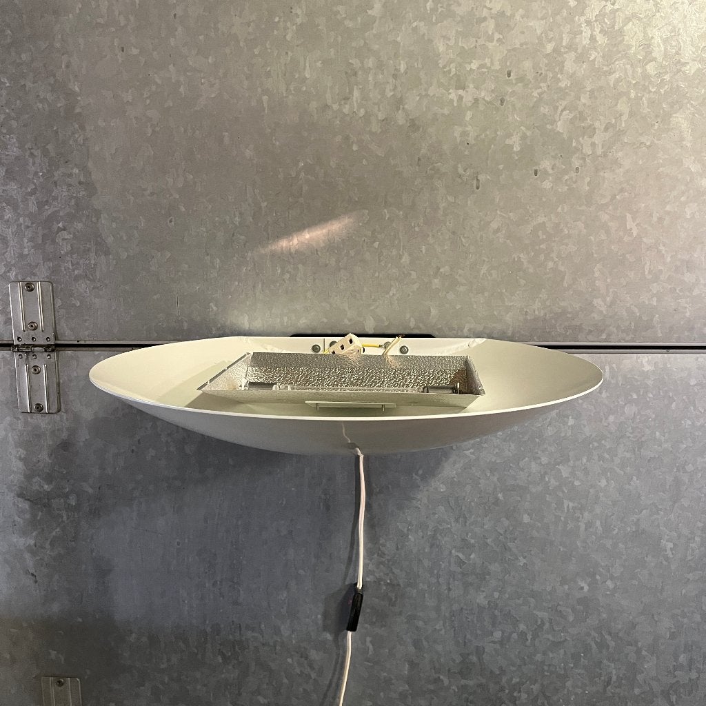 Grote ronde wit metalen design wandlamp halogeen, Huis en Inrichting, Halogeen, Glas, Nieuw, Ophalen of Verzenden