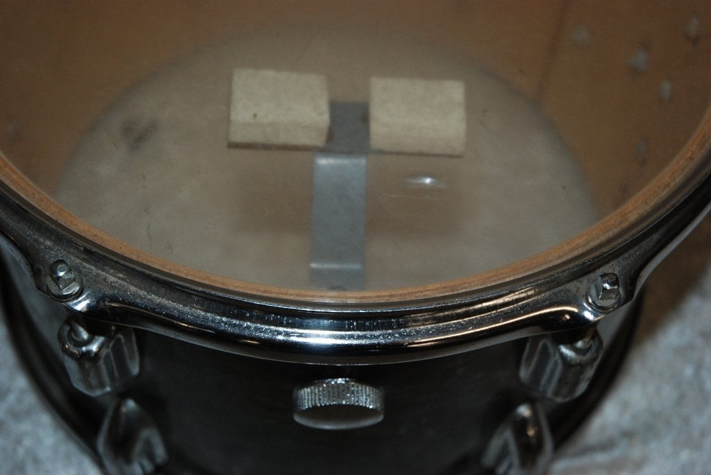 Emperador Tom met binnendemper 12x8 inch  <26261440>, Muziek en Instrumenten, Gebruikt, ., Drums of Percussie, Emperador