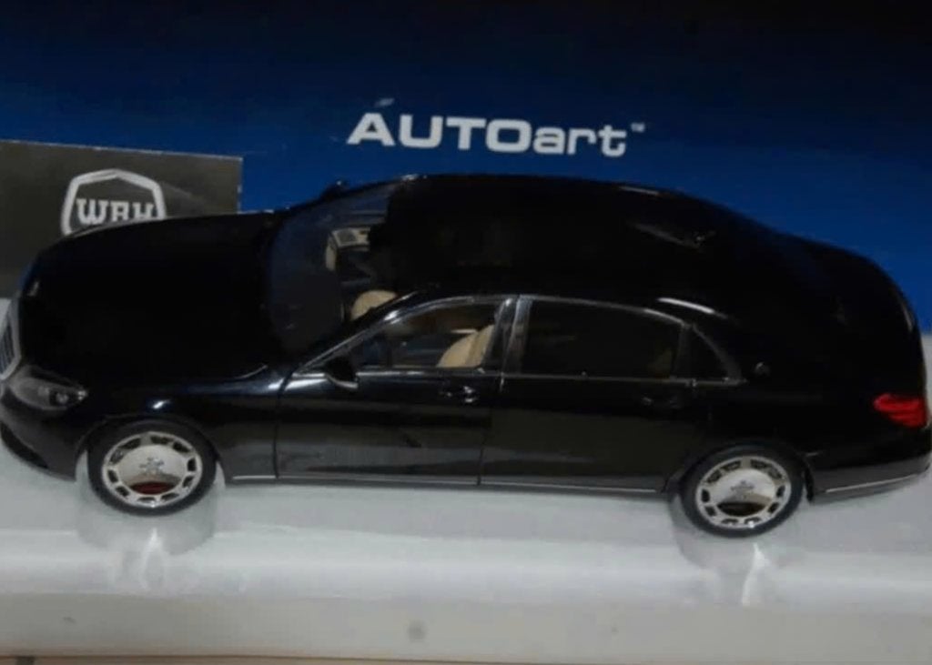 1:18 MERCEDES MAYBACH S KLASSE black Autoart 76293 WRH, Hobby en Vrije tijd, Modelauto's | 1:18, Verzenden, Zo goed als nieuw
