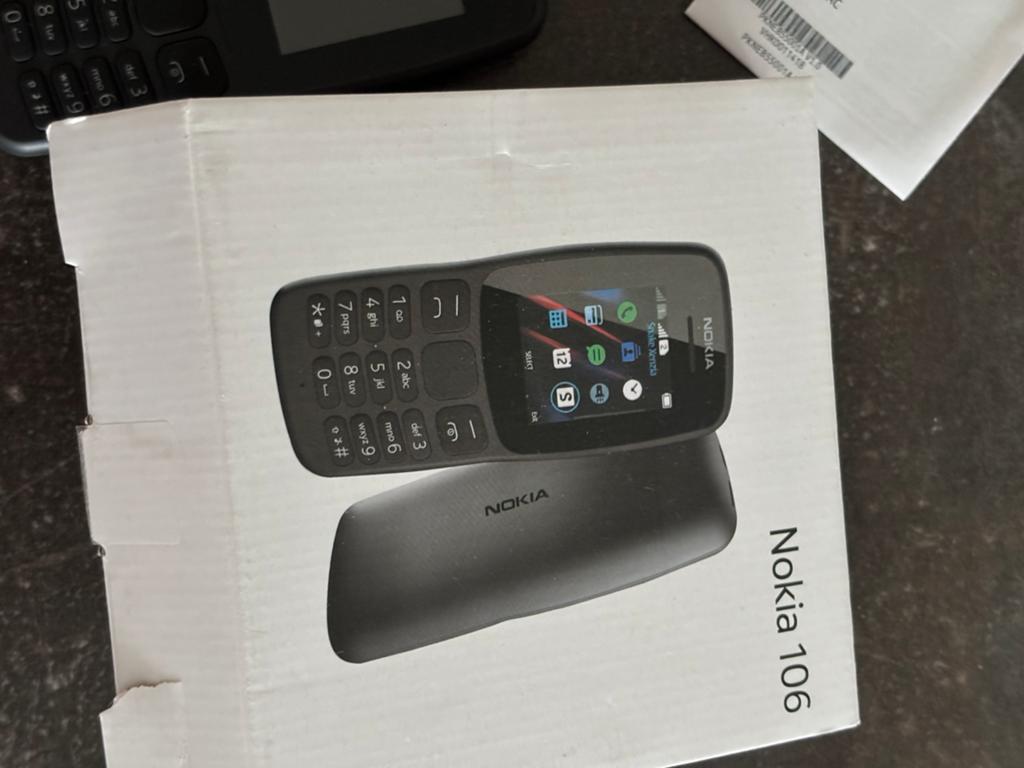 Nokia 106 Dual SIM - Nieuw in doos, Telecommunicatie, Mobiele telefoons | Nokia, Geen camera, Zwart, Fysiek toetsenbord, Nieuw