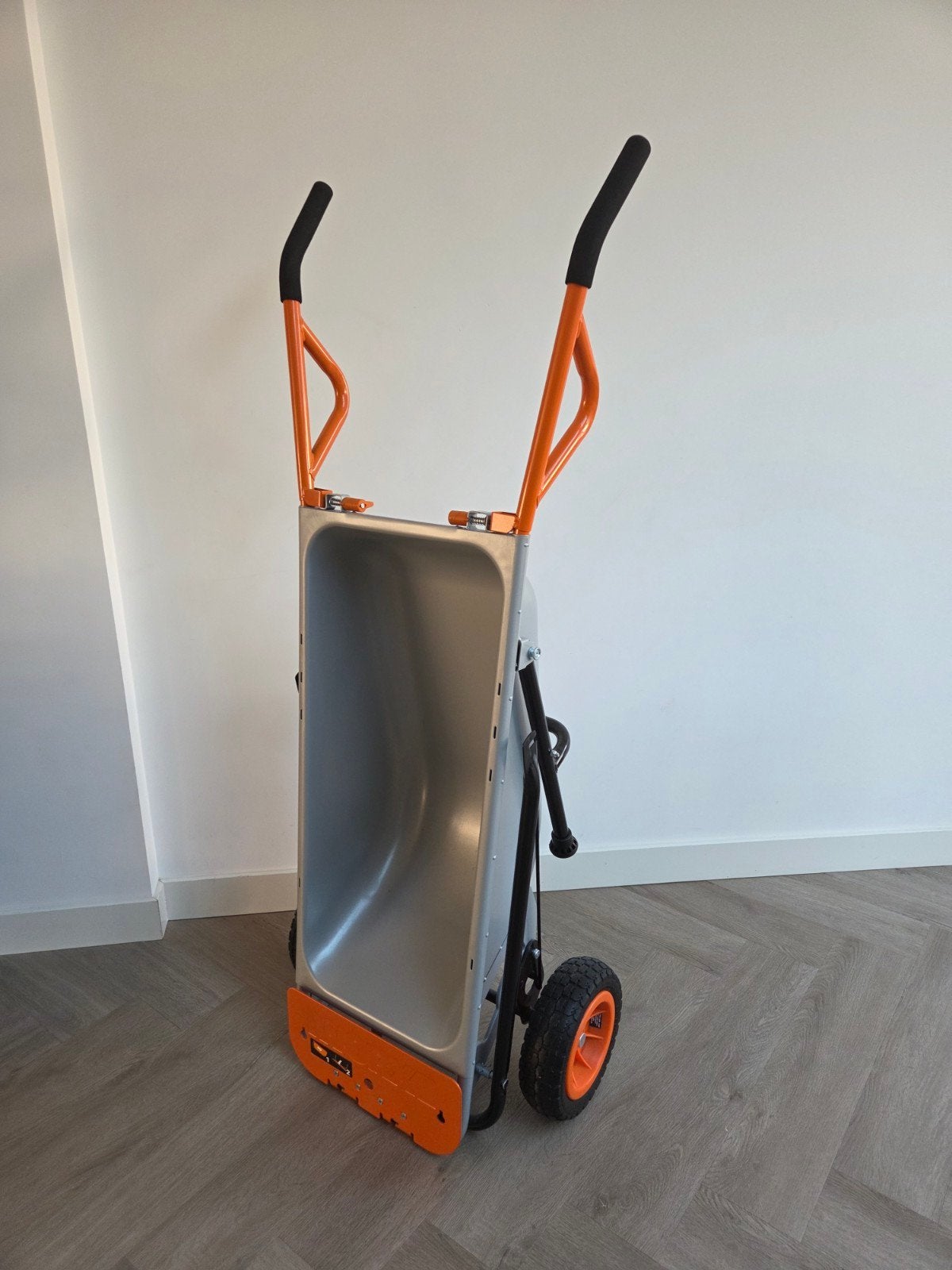 Worx WG050 Aerocart 8-in-1 multifunctionele kruiwagen, Ophalen, Tweewielig, Worx, Nieuw
