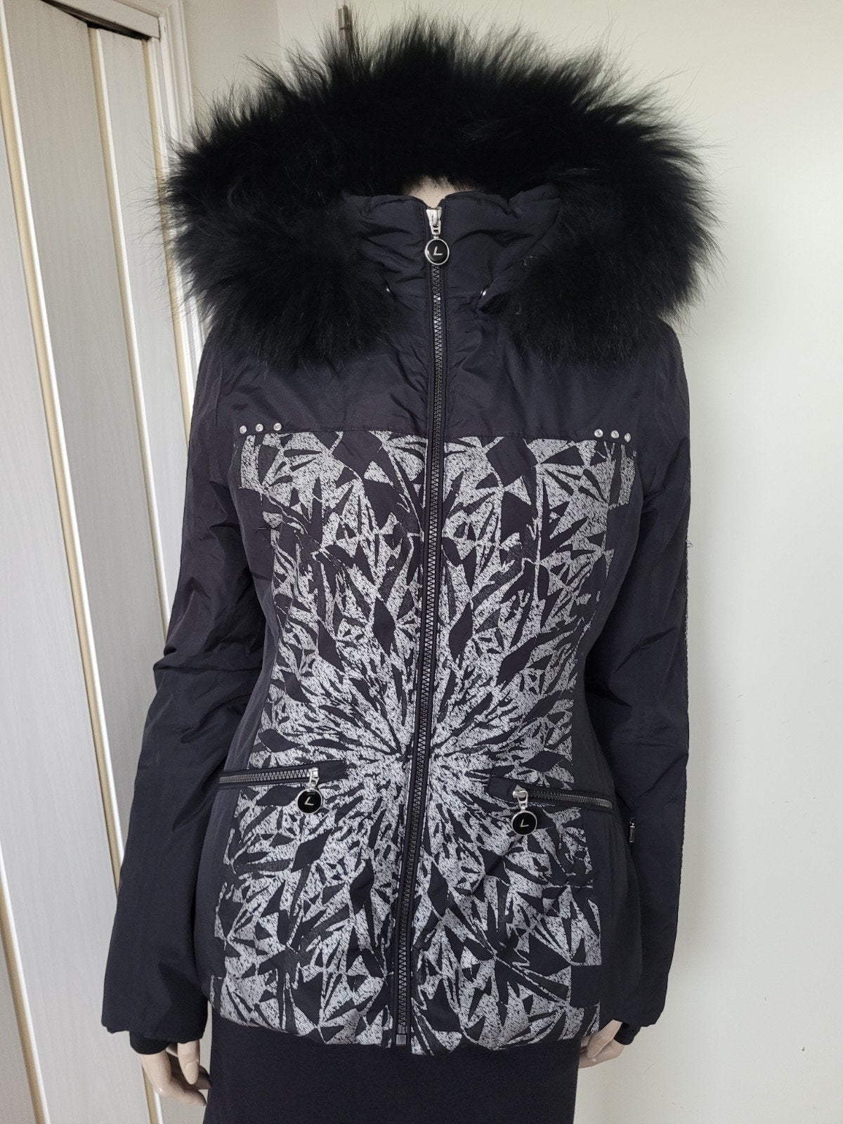 Lutha  winterjas zwart met echt raccoon bont kraag maat 36/S, Zwart, Lutha, Ophalen of Verzenden, Zo goed als nieuw