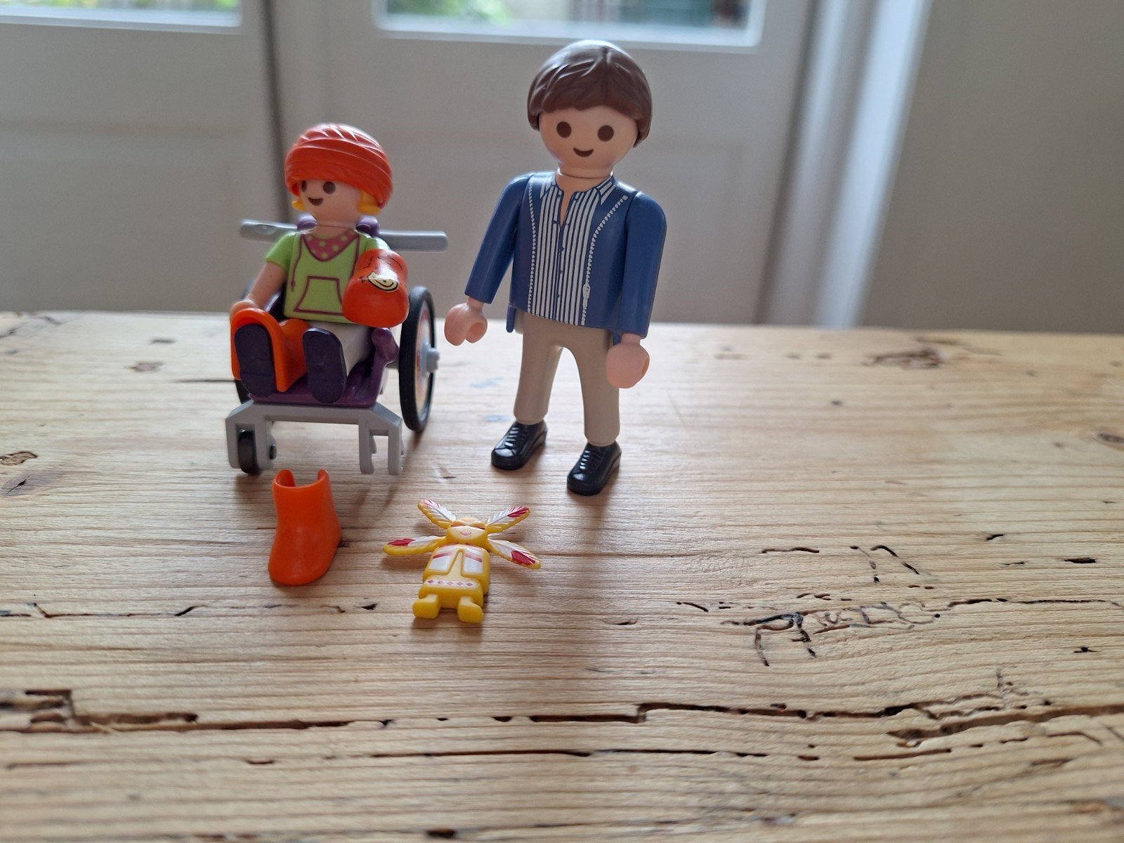 Playmobil 6663 Kind met rolstoel, Complete set, Ophalen of Verzenden, Zo goed als nieuw, City life