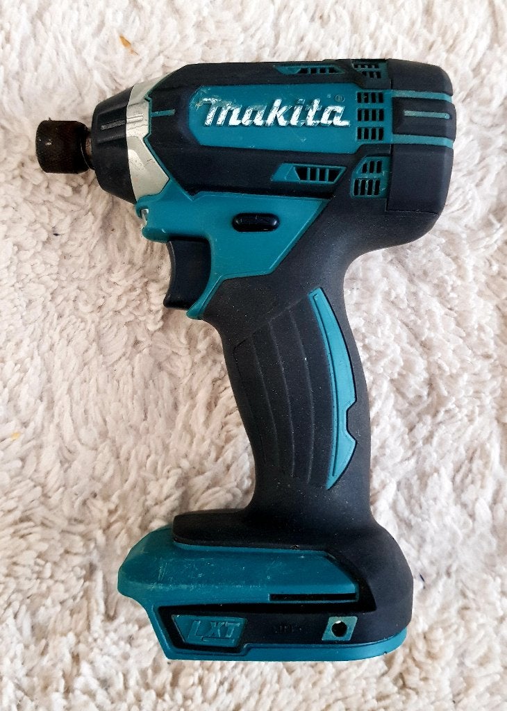 Makita DTD152Z accu slagschroevendraaier body, Gebruikt, Variabele snelheid, Ophalen of Verzenden, Boor- en Schroefmachine