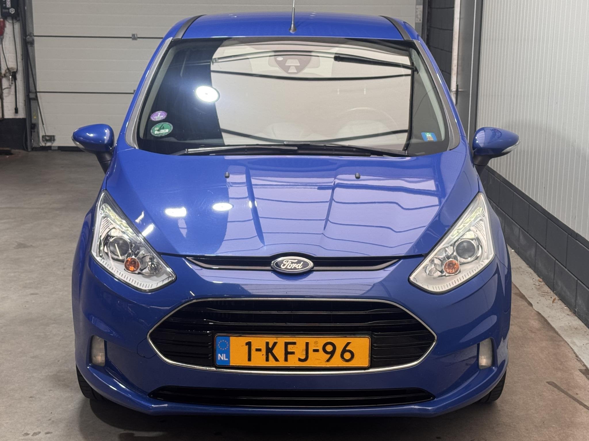 Ford B-Max 1.0 EcoBoost Titanium Zeer Netjes, Auto's, Voorwielaandrijving, Euro 5, Gebruikt, 750 kg