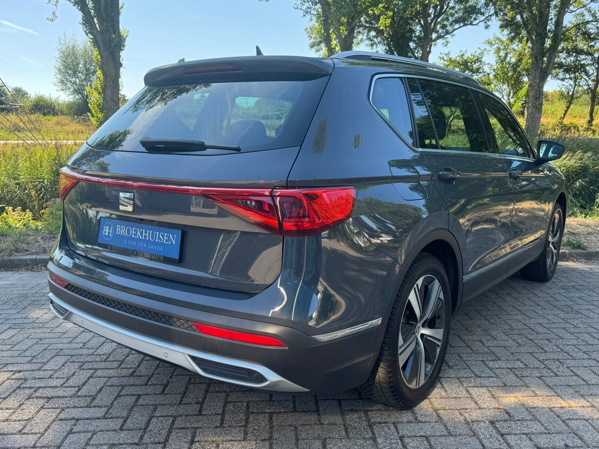 Seat TARRACO 1.4 TSI e-Hybrid PHEV Xcellence 245pk Panoramad, Euro 6, 4 cilinders, Leder en Stof, Grijs