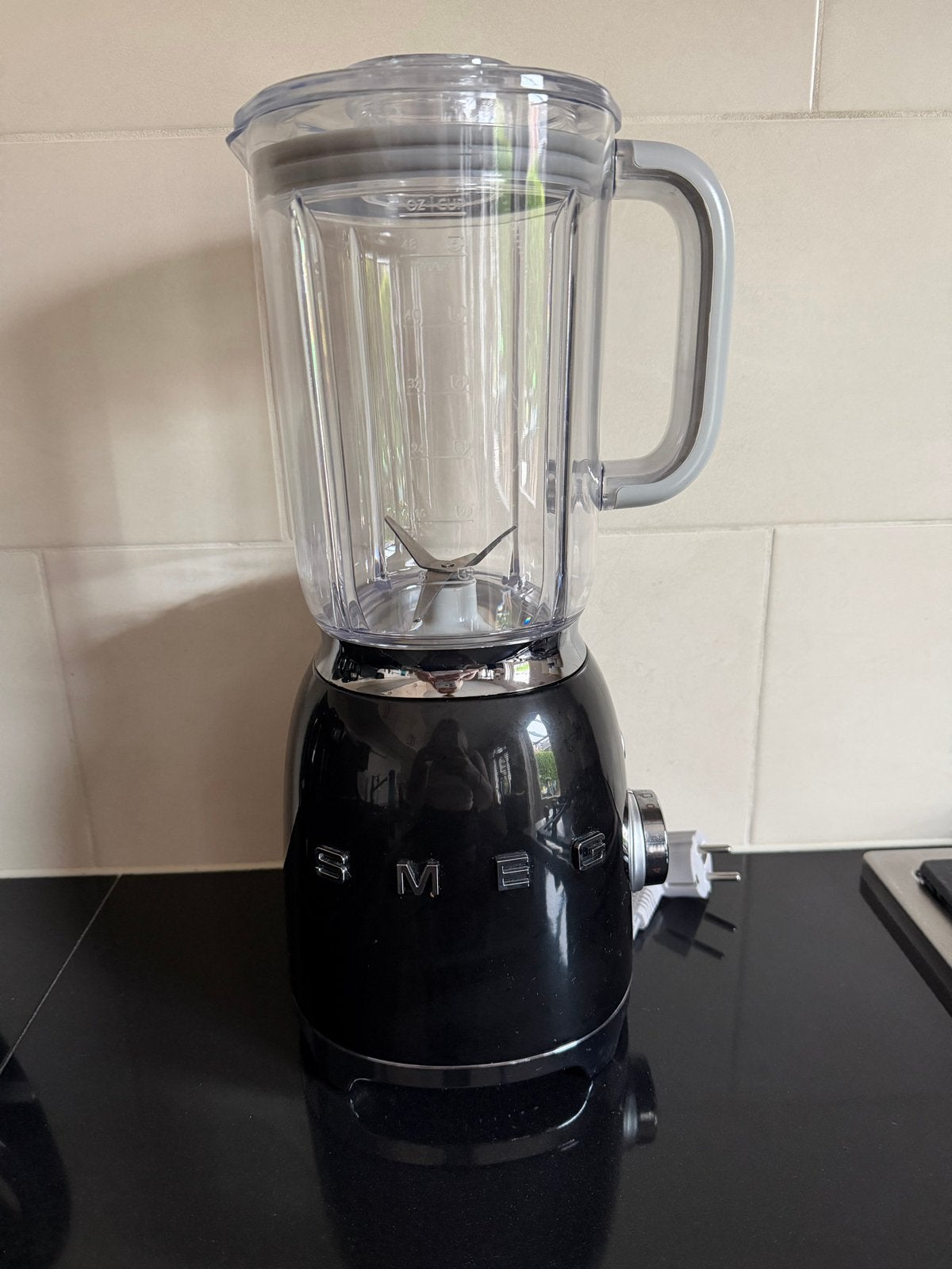 Smeg Blender Zwart - Stijlvol en Krachtig, Witgoed en Apparatuur, Blenders, Ophalen, Zo goed als nieuw, Blender