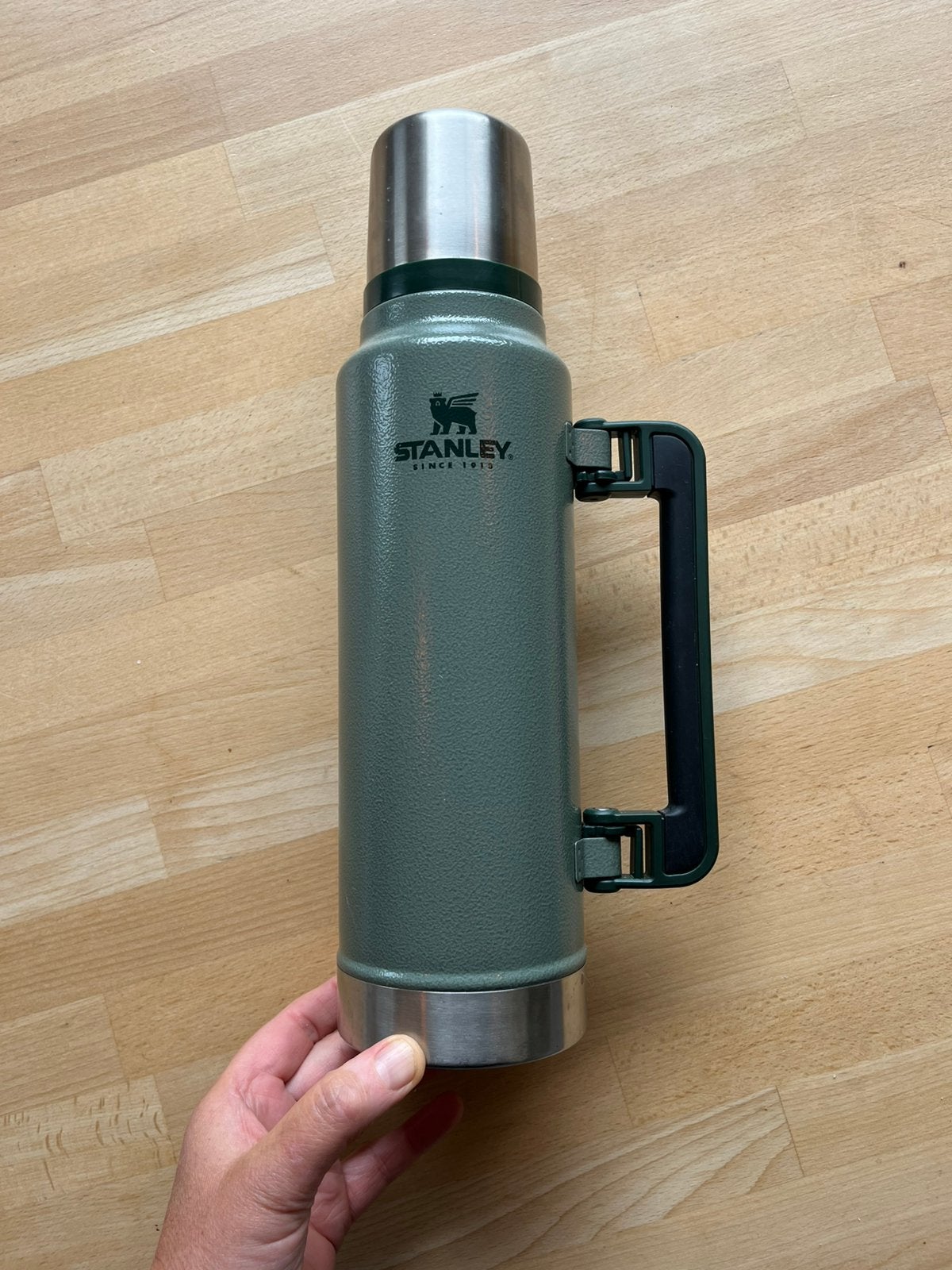 Stanley thermosfles 1,9 liter, Ophalen of Verzenden, Zo goed als nieuw