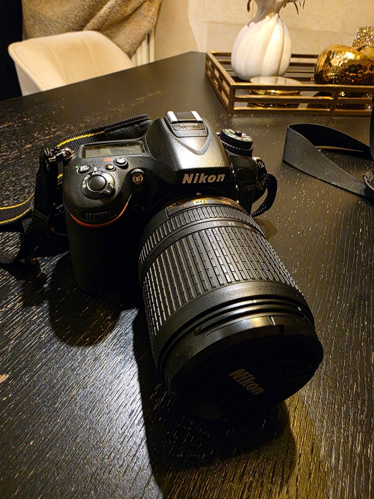 Nikon D7100 met 18-140mm lens, tas en statief, Nikon, Camera, Ophalen of Verzenden, Gebruikt