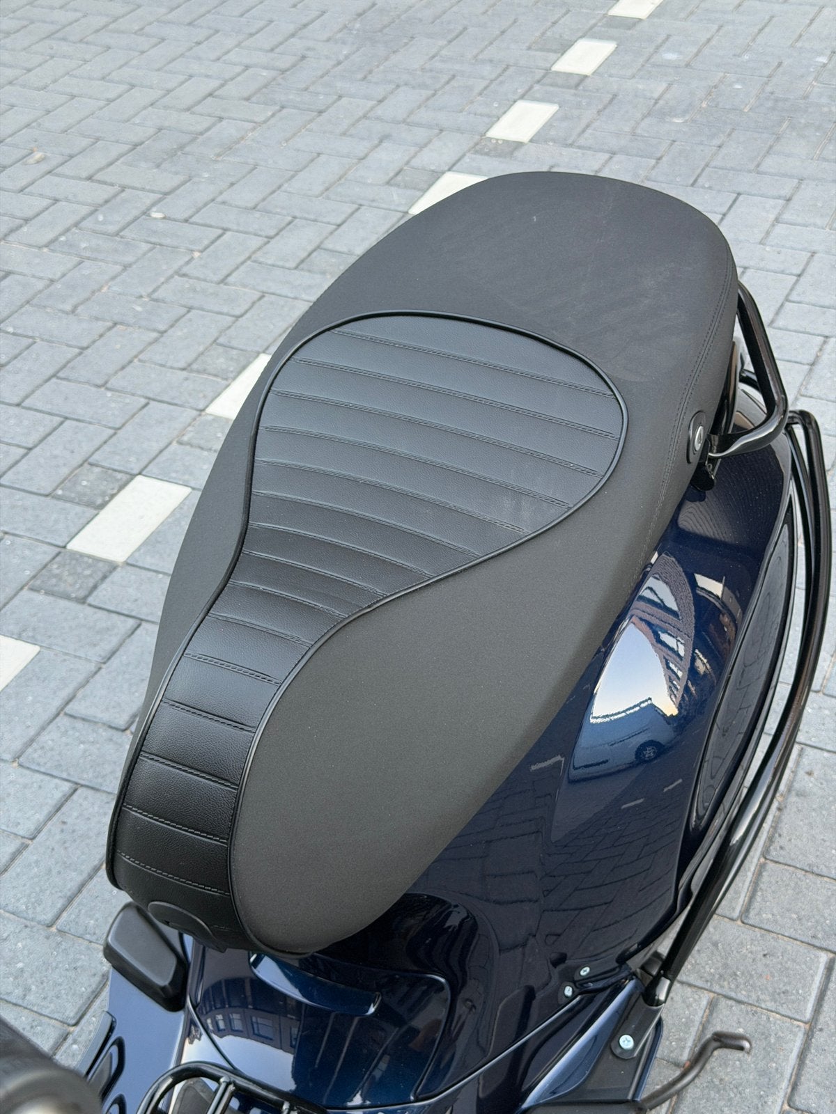 Origineel Vespa Zadel Zwart – Sprint & Primavera 50cc, Ophalen of Verzenden, Zo goed als nieuw, Zadel, Vespa