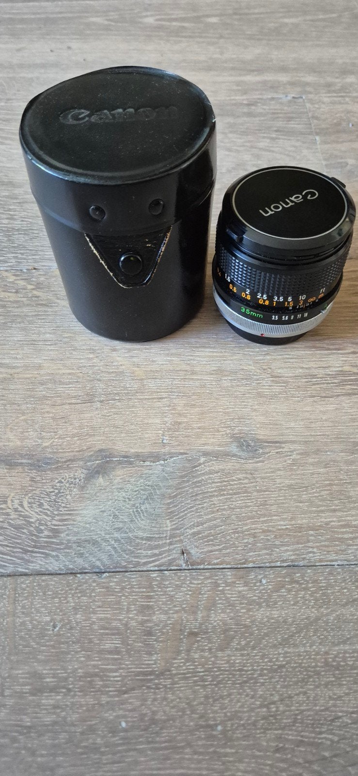 Canon FD 35mm lens met hoesje, Audio, Tv en Foto, Fotografie | Lenzen en Objectieven, Gebruikt, Standaardlens, Canon, Canon FD