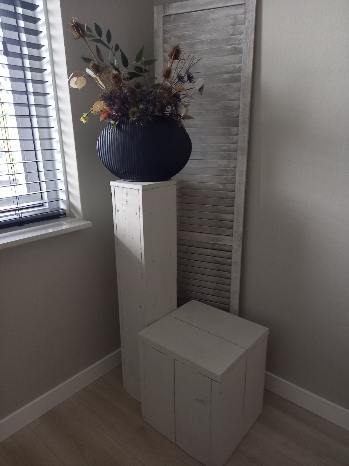 Decoratieve steigerhouten pilaar + poef, Ophalen, Zo goed als nieuw