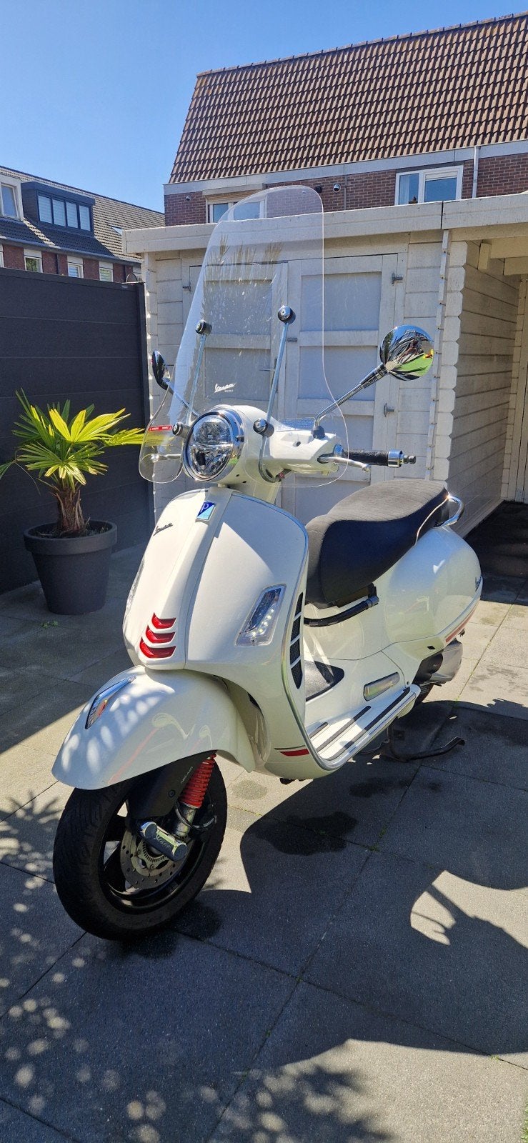 Vespa Gts HPE 300 + malossi + akrapovic, 700 cc, Meer dan 35 kW