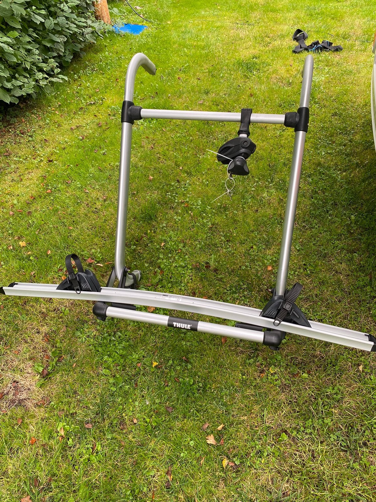Thule fietsendrager op de caravan, Ophalen, Nieuw