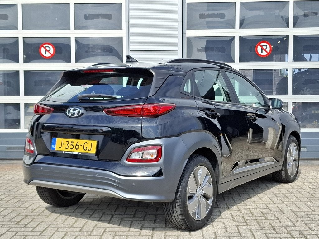 Hyundai KONA EV Comfort 64 kWh | Apple Carplay / Android Aut, Stof, Gebruikt, Zwart, Zwart