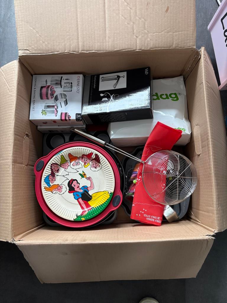 Groot pakket bakspullen, Hobby en Vrije tijd, Taarten en Cupcakes maken, Zo goed als nieuw, Bakvorm, Taarten of Cupcakes, Ophalen of Verzenden