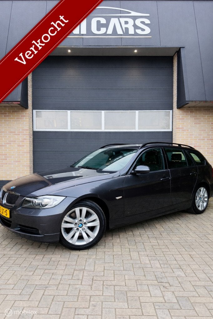 BMW 3-serie Touring 325xi High Executive |Automaat|Leer|Navi, Automaat, Gebruikt, 2494 cc, Parkeersensor