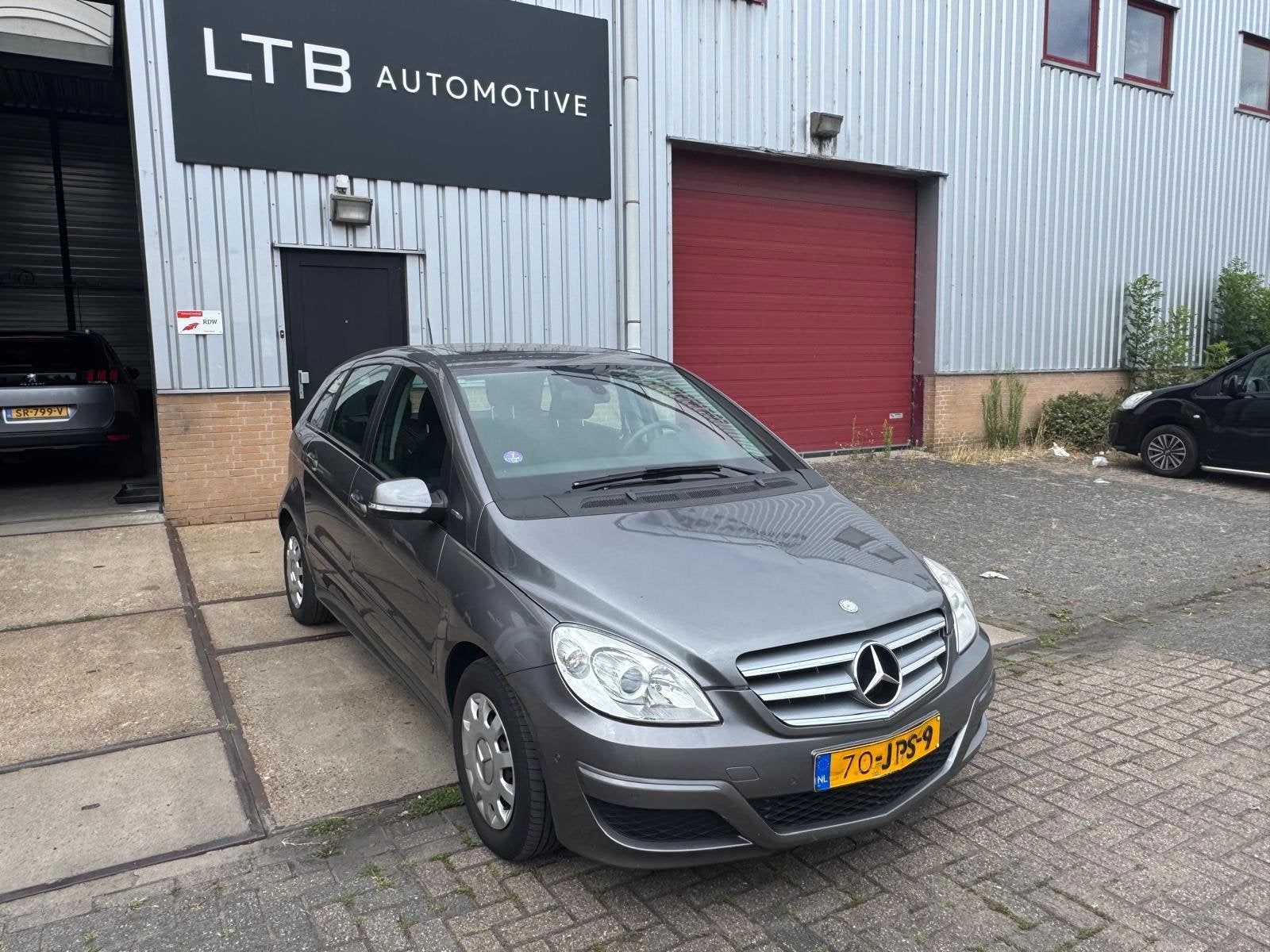 Mercedes-Benz B-klasse B180 Business CLass Airco Navi Electr, Auto's, Voorwielaandrijving, Euro 5, Stof, Gebruikt