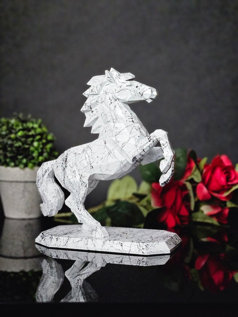 Geometrisch Paard Sculptuur – White Marble Edition XL (26cm), Kunststof, Ophalen of Verzenden, 20 - 50 cm, Beeld