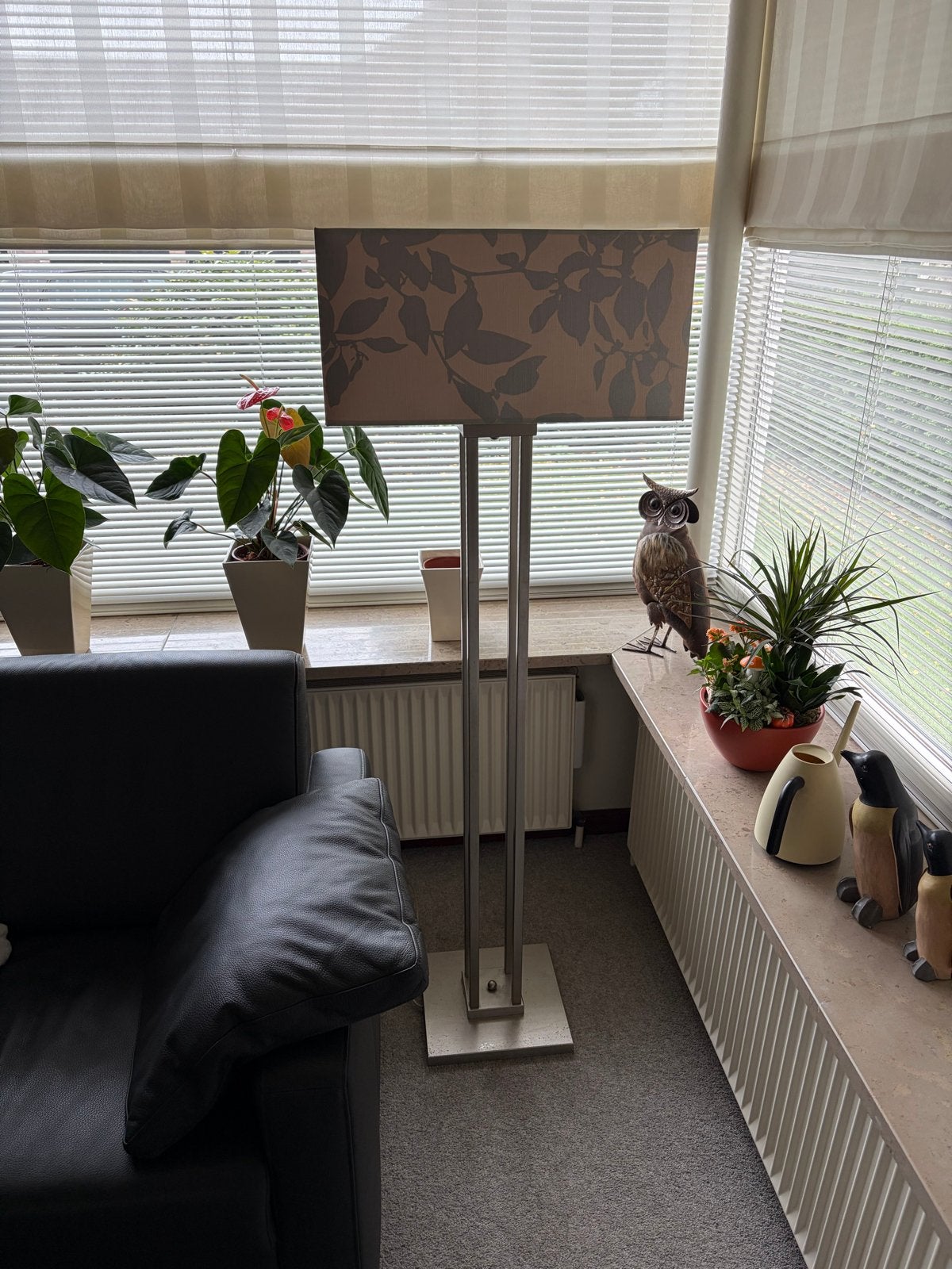 Moderne staande lamp met stoffen kap en bladerenpatroon, Ophalen, Gebruikt, E27 (groot), Metaal