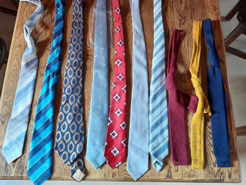 10 stropdassen stropdas das € 1,50 per stuk, Ophalen of Verzenden, Zo goed als nieuw, Overige kleuren