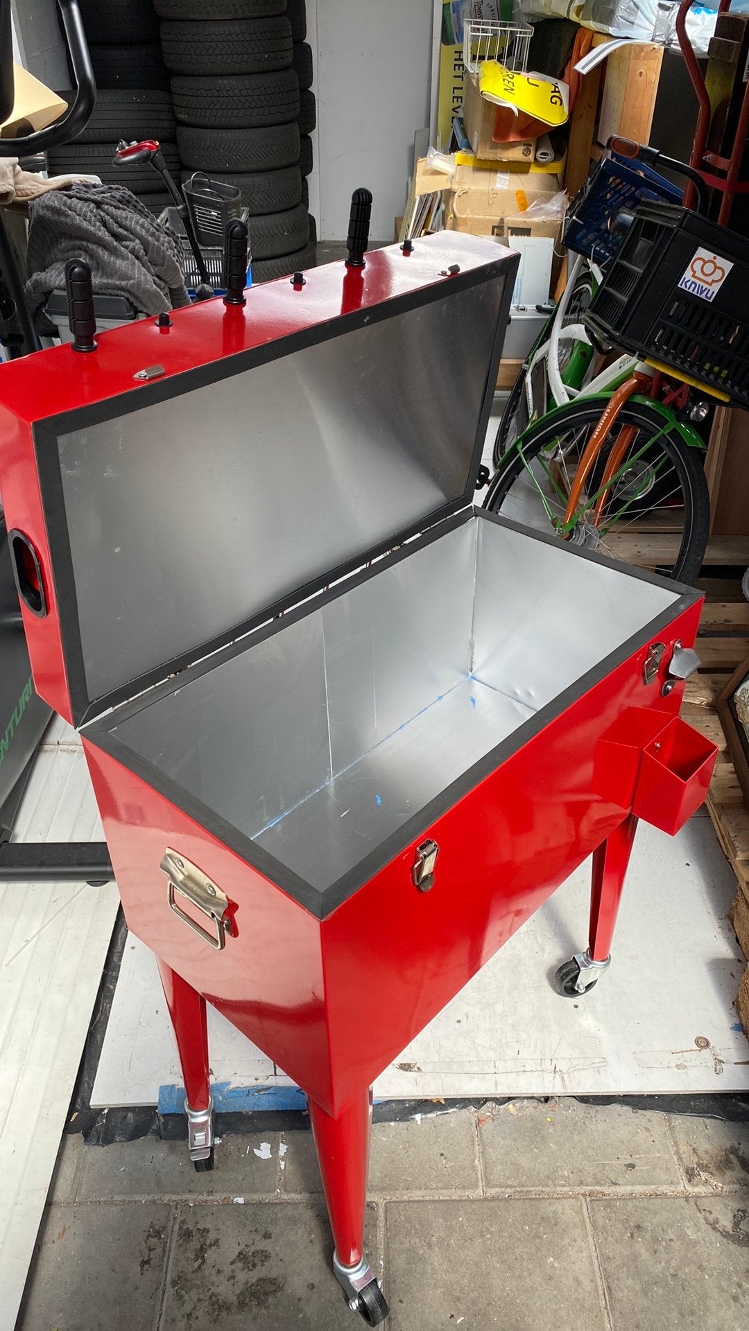 Tafel voetbal spel waar krat of flessen in passen, Ophalen of Verzenden, Zo goed als nieuw