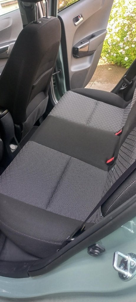 Kia Picanto 1.0 DPi 63pk 4-zits AMT 2024 Groen, Dealer onderhouden, Stof, 63 pk, Zwart