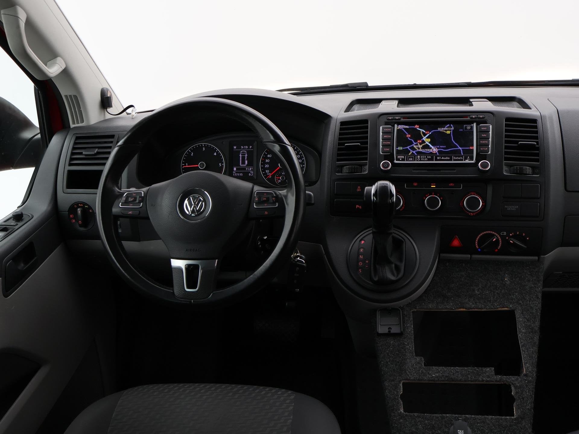Volkswagen Transporter Kombi 2.0 TDI 140 PK DSG AUT. L1H1 PE, Auto's, Volkswagen, Euro 5, Stof, Gebruikt, 241 €/maand