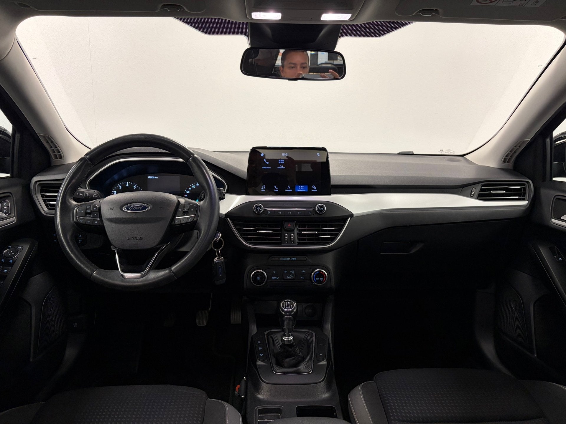 Ford Focus 1.0 EcoBoost Trend Edition Business*NAP*Airco*Tre, Auto's, 101 pk, Gebruikt, Euro 6, Zwart