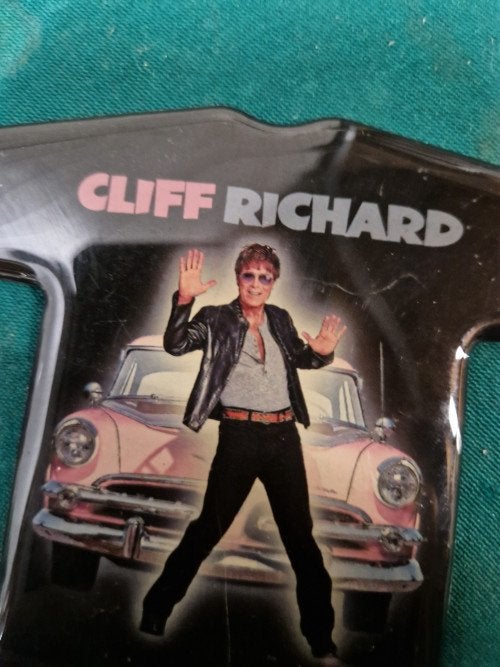 cliff richard koelkast magneet, Ophalen of Verzenden, 'T Olde Gre-j, Info@toldegrej.nl, Endepoelstraat 20f Didam
