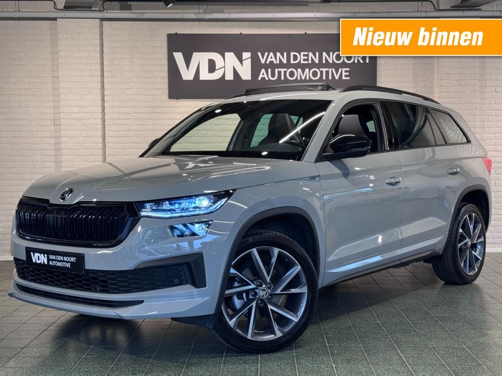 Skoda KODIAQ 1.5 TSI Sportline Business 7p. Pano Camera Virt, Automaat, 4 cilinders, 7 stoelen, 14 km/l