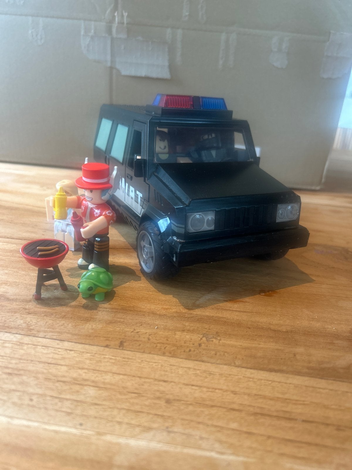 Roblox SWAT Voertuig met Figuren en Accessoires, Ophalen of Verzenden, Zo goed als nieuw