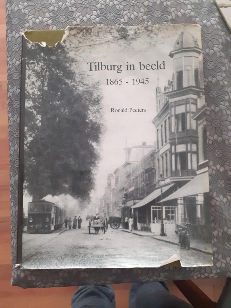 Tilburg in beeld., Ophalen of Verzenden, Zo goed als nieuw