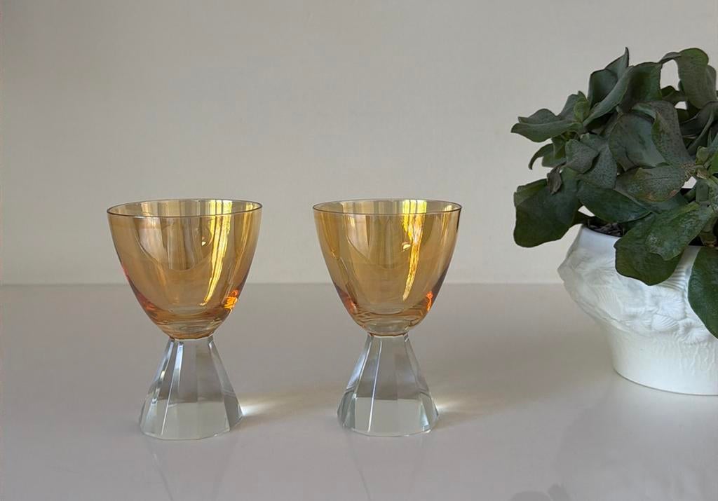 2 bijzondere gekleurde hoekige glaasjes, Ophalen of Verzenden, Zo goed als nieuw, Overige typen