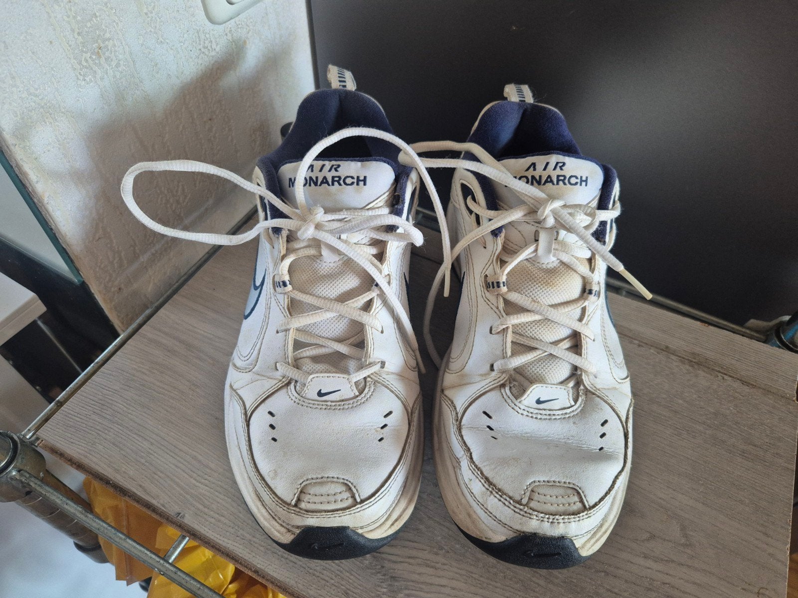 Nike Air Monarch IV, Wit, Nike, Ophalen of Verzenden, Sneakers of Gympen
