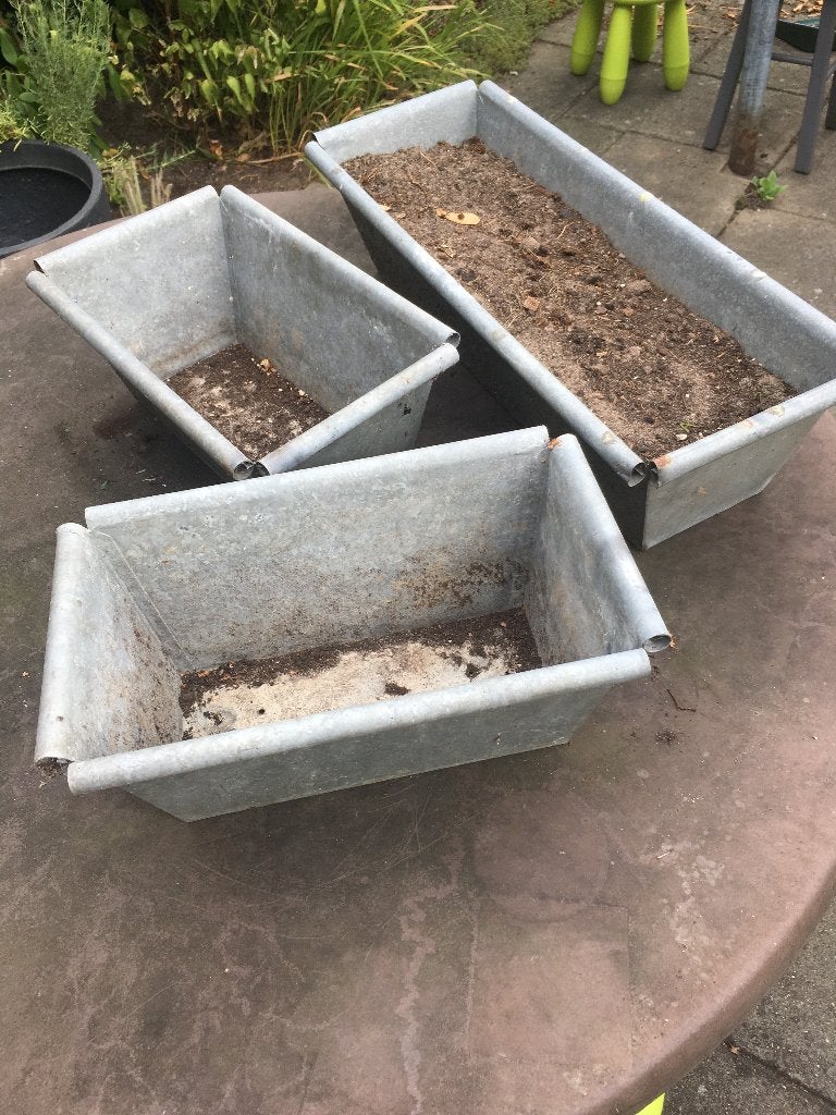 3 zinken plantenbakken 2klein 34cm 1 groot 53 cm, Ophalen, Gebruikt, Minder dan 30 cm, Balkon