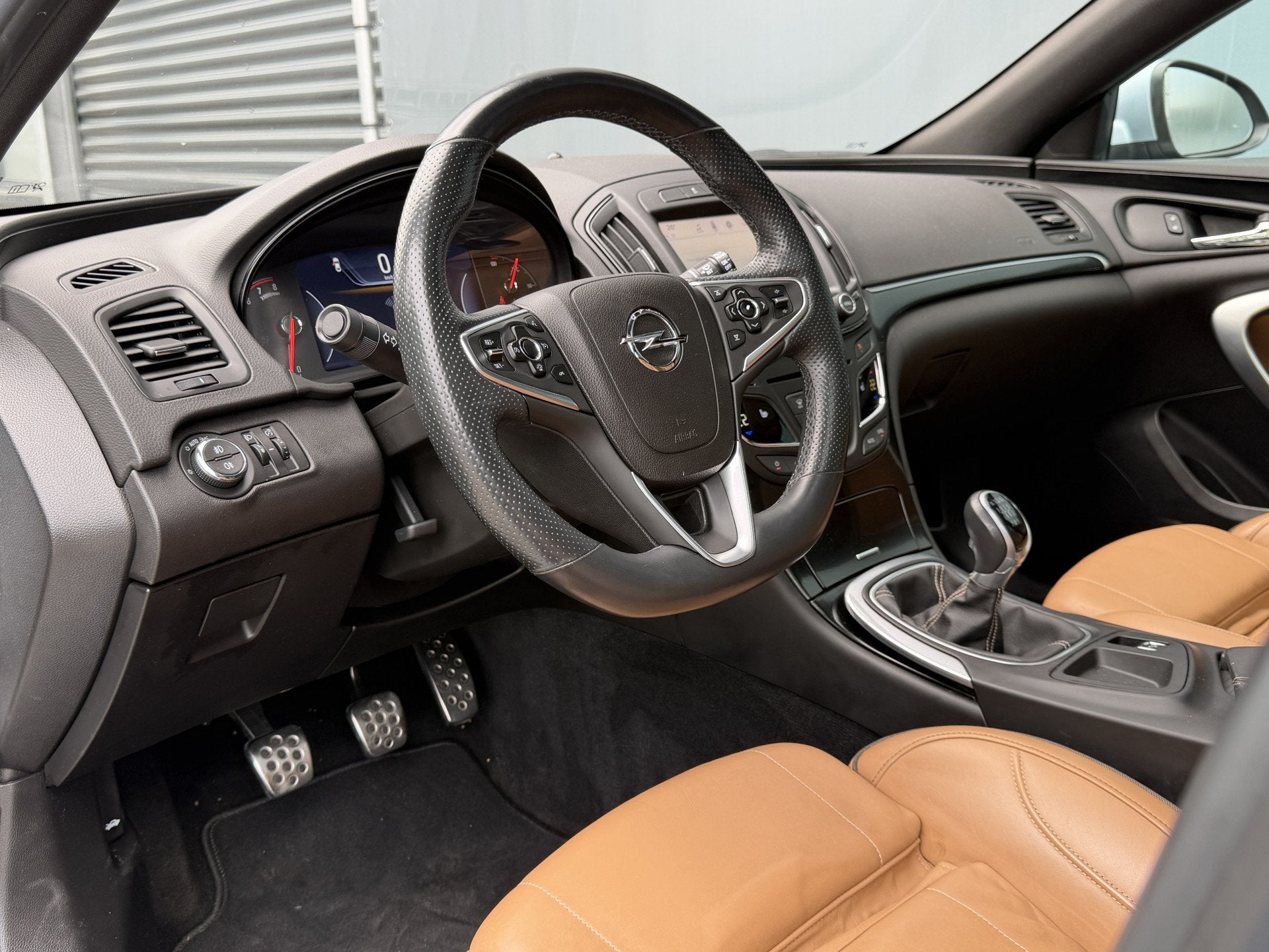 Opel Insignia Sports Tourer BWJ 2016 | 1.6T 170PK Bus Execut, Voorwielaandrijving, 15 km/l, Gebruikt, 4 cilinders