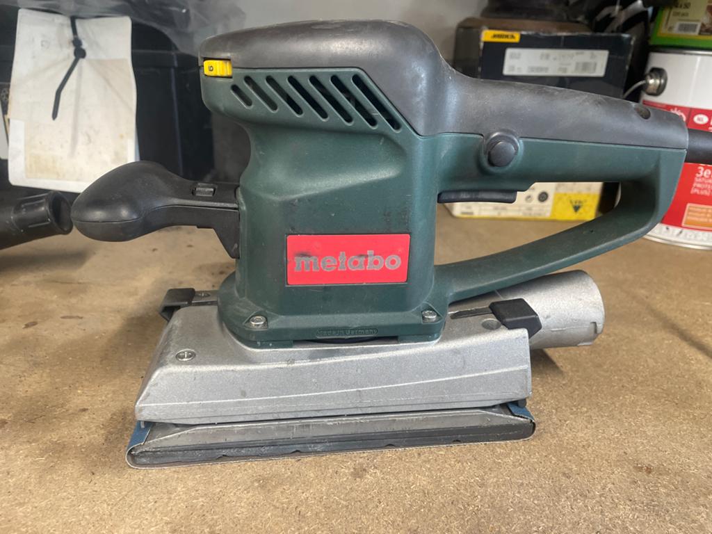 Metabo Sr E 357 Vlakschuurmachine - 350W, Doe-het-zelf en Verbouw, Gereedschap | Schuurmachines, Ophalen of Verzenden, Zo goed als nieuw