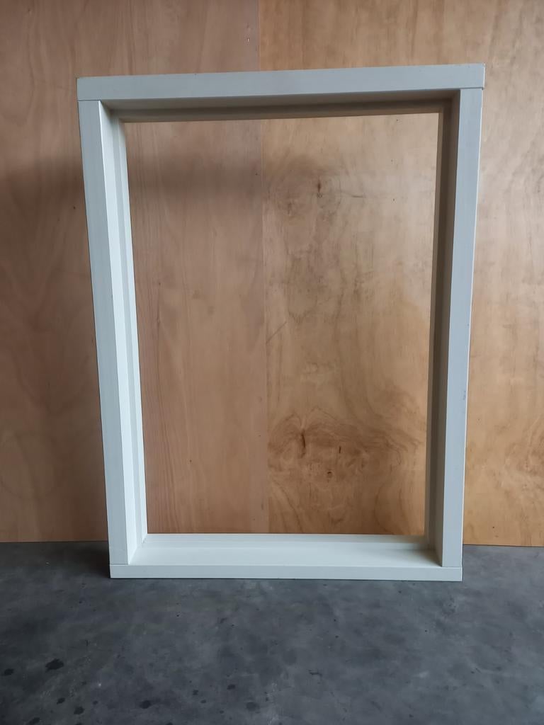 Kozijn 93 x 125 cm in grondlak, Doe-het-zelf en Verbouw, Kozijnen en Schuifpuien, Raamkozijn, Zo goed als nieuw, 75 tot 150 cm