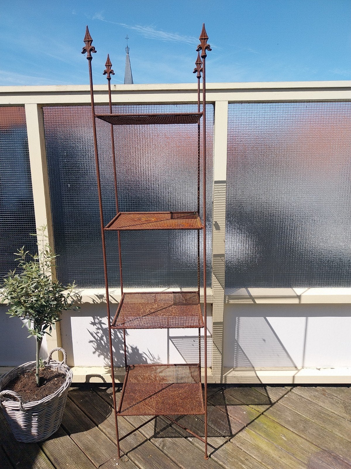 Decoratief roestbruin metalen rek - 192x44x40 cm, Tuin en Terras, Overige Tuin en Terras, Gebruikt, Ophalen