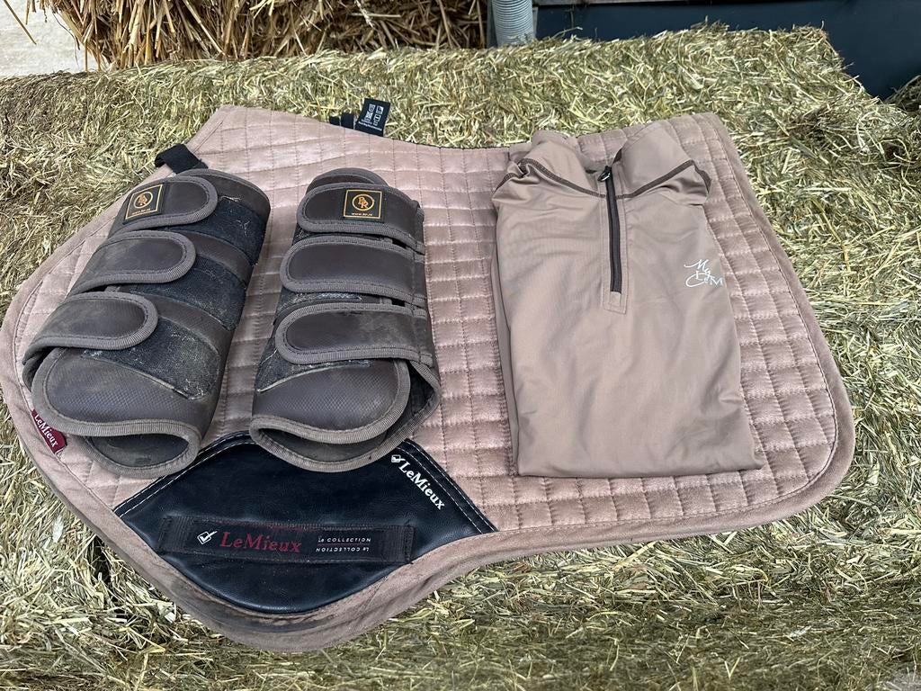 LeMieux setje ccl maat m met bijpassende peesbescherming, Dieren en Toebehoren, Paarden en Pony's | Dekens en Dekjes, Ophalen of Verzenden