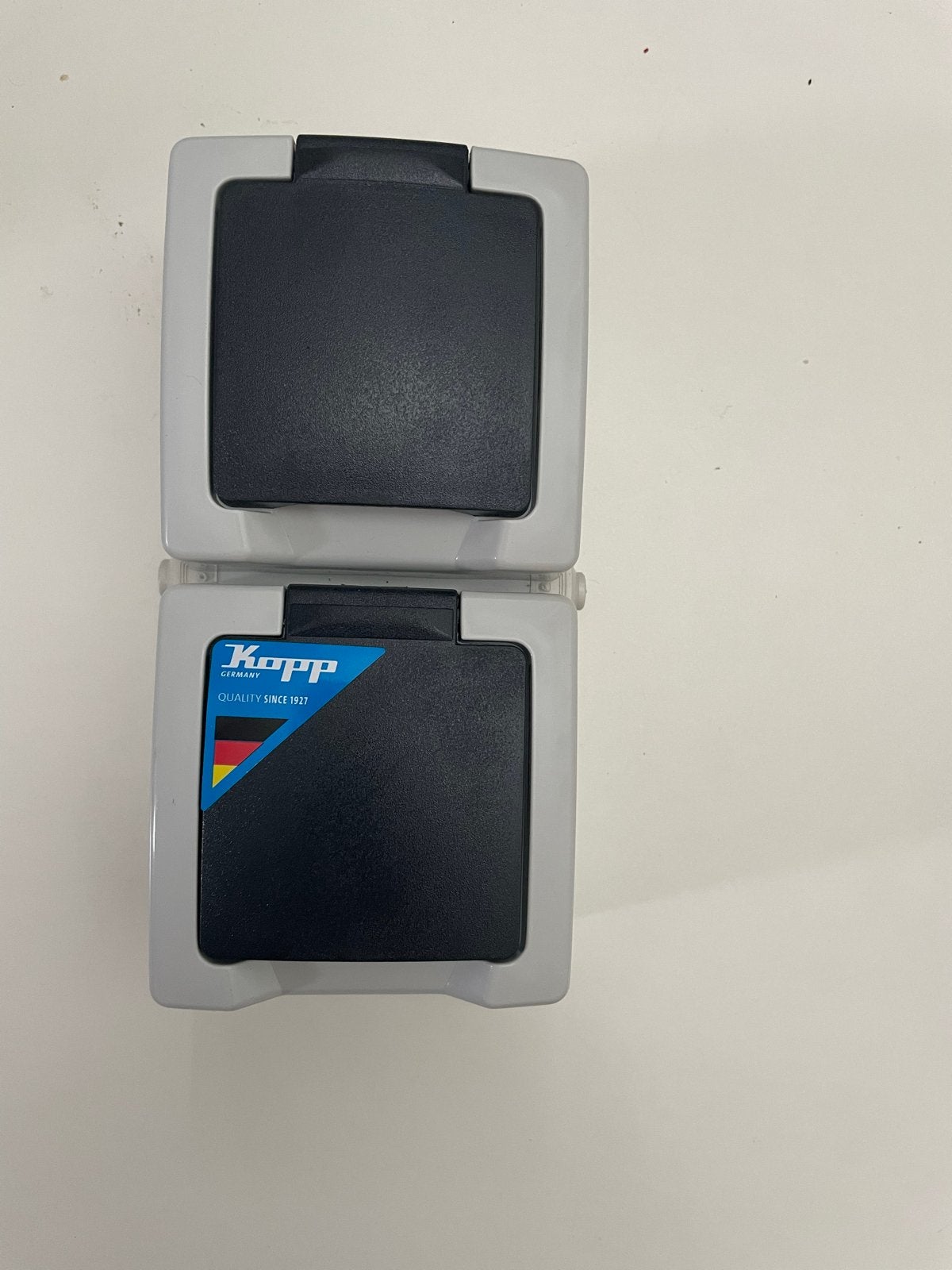 Kopp Spatwaterdicht Stopcontact - Denver, Ophalen of Verzenden, Nieuw, Overige merken, Stopcontact