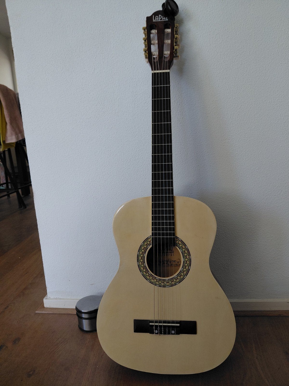 LaPaz klassieke ¾ gitaar met tuner, Muziek en Instrumenten, Snaarinstrumenten | Gitaren | Akoestisch, Ophalen, Zo goed als nieuw