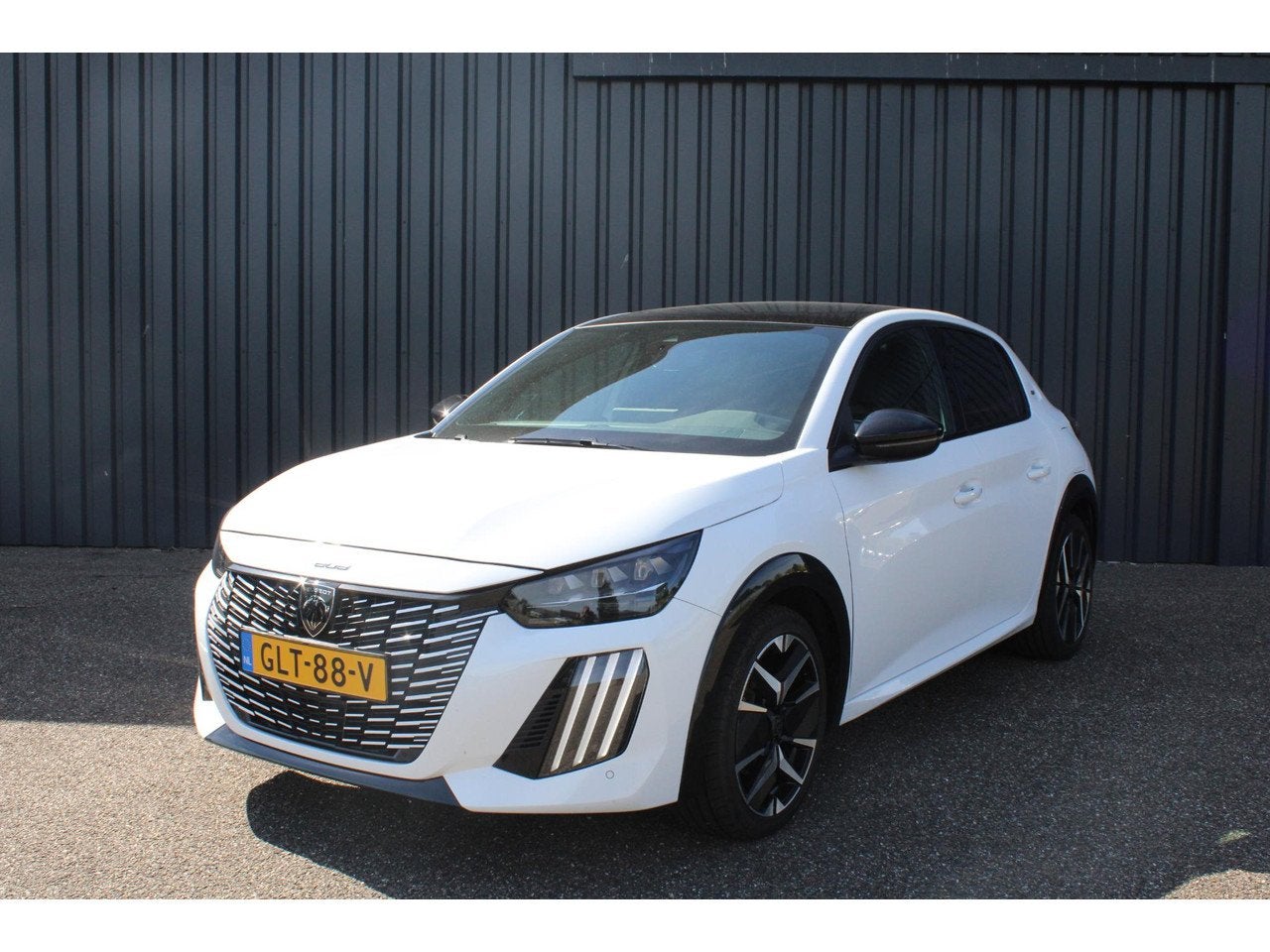 Peugeot 208 1.2 Hybrid 100 e-DCS6 GT Navigatie | DAB | Carpl, Auto's, Peugeot, Automaat, Gebruikt, 1199 cc, Bedrijf