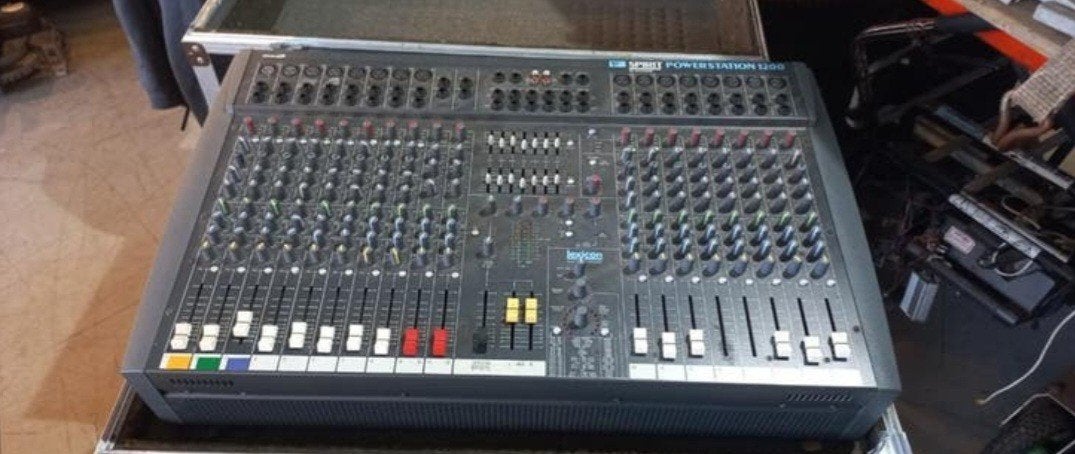 Mengpaneel, Muziek en Instrumenten, Mengpanelen, Ophalen, Gebruikt, 20 kanalen of meer, Microfooningang