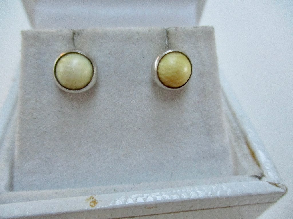 Zilveren oude oorbelletjes met wit/gele steen? 925 zilver, Sieraden, Tassen en Uiterlijk, Antieke sieraden, Verzenden, Zilver