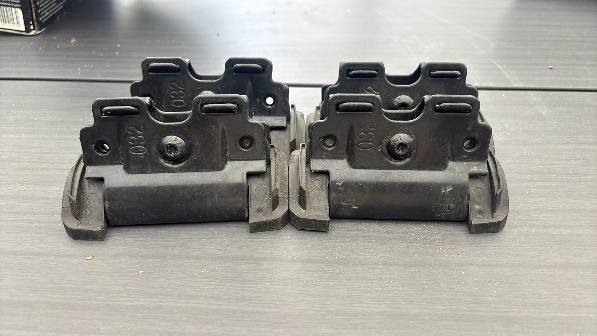 Thule kitset 184053 en thule voetenset 754, Ophalen, Peugeot